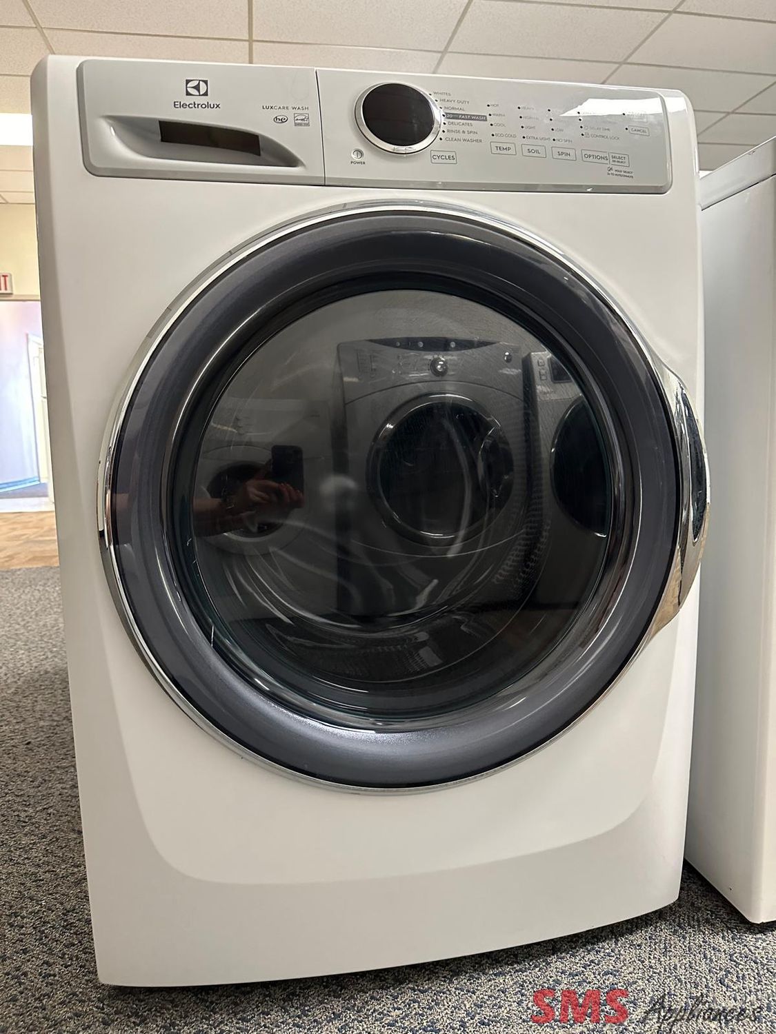 Electrolux Front Load Washer ELFW7337AW