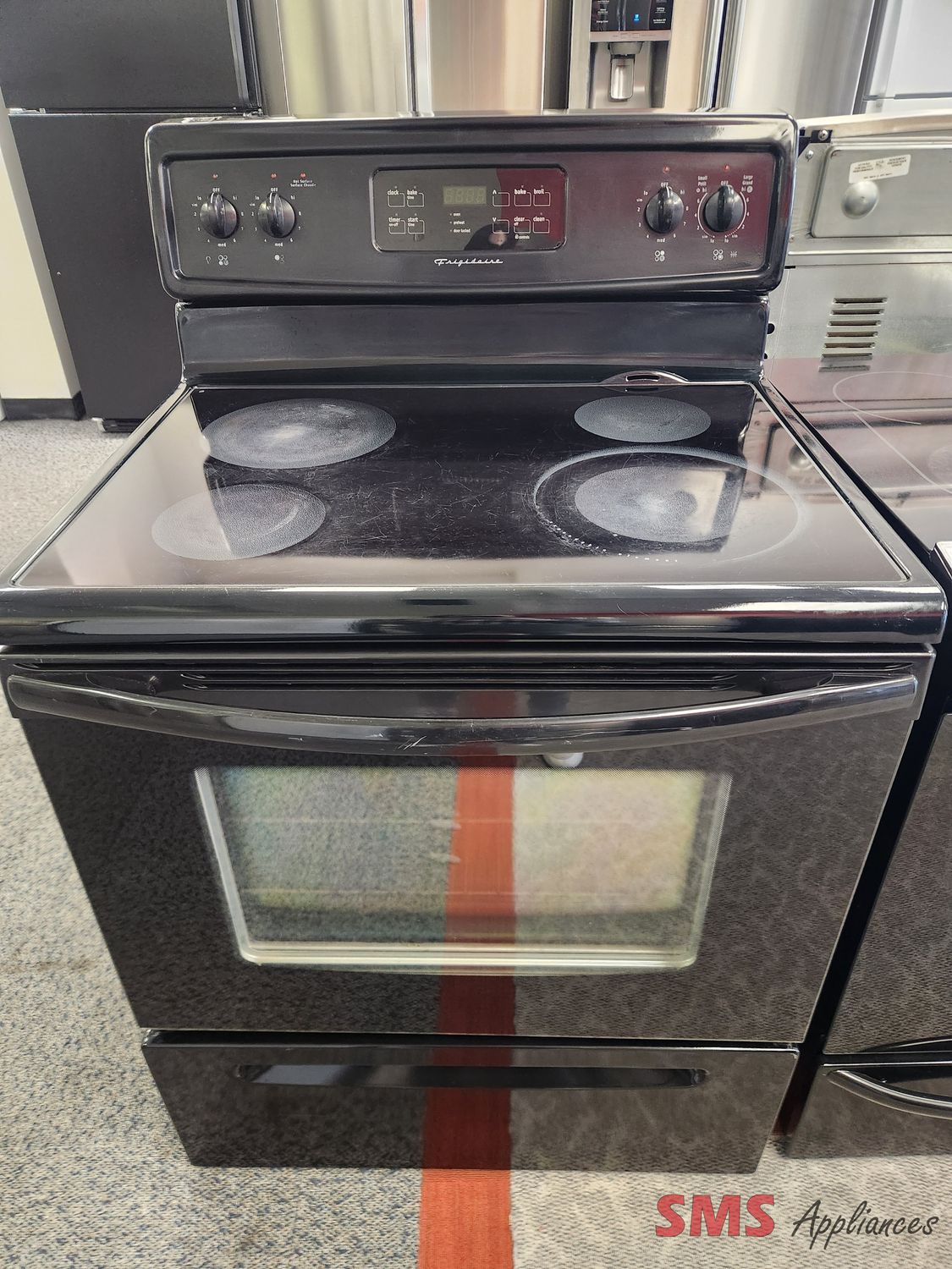 Frigidaire Glass Top Stove CFEF372EB