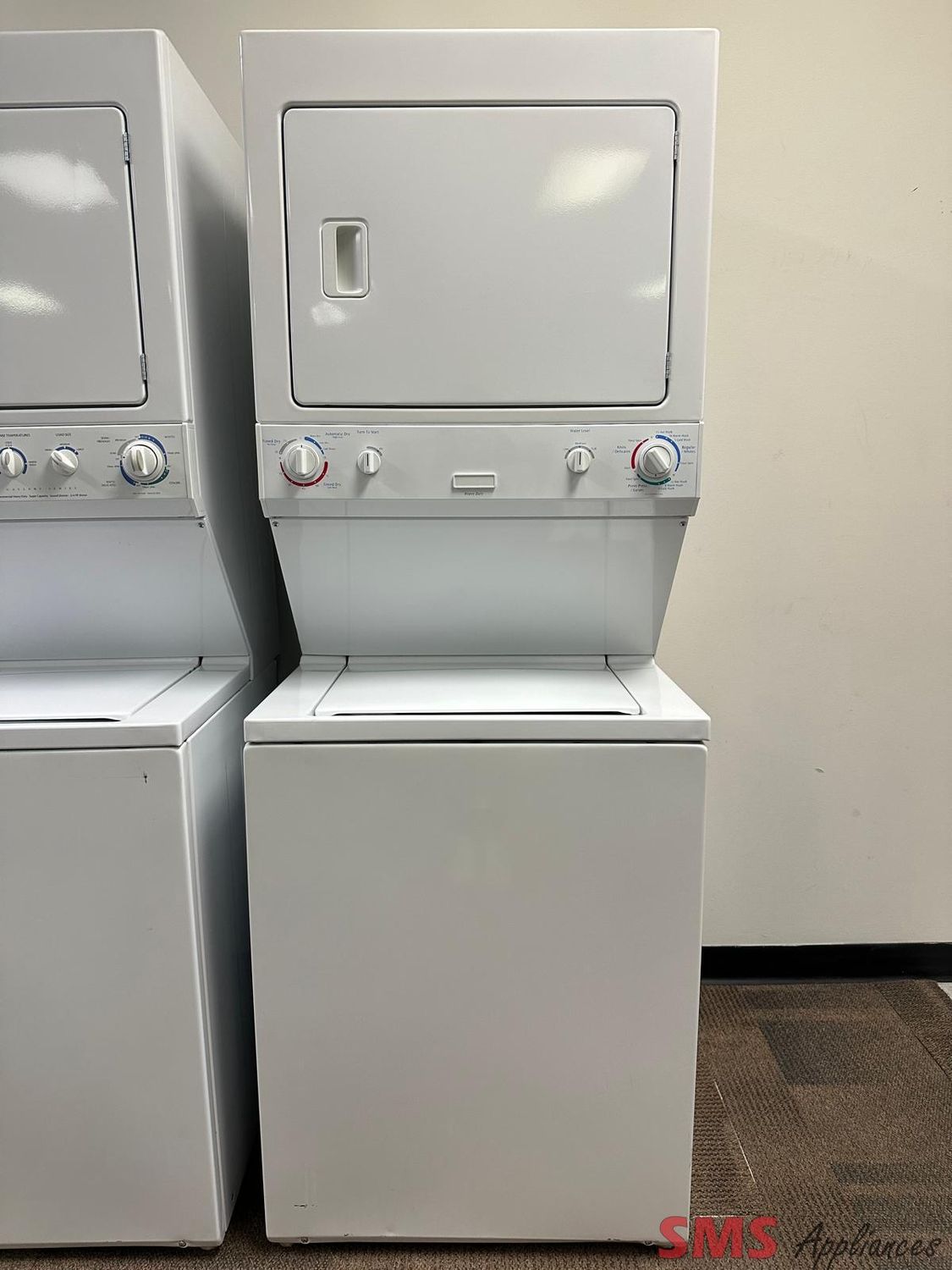 Frigidaire Laundry Center MEX731CFS1
