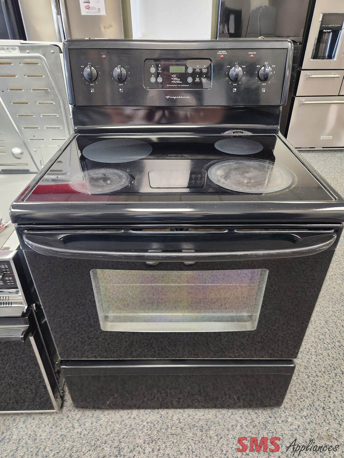 Frigidaire Glass Top Stove CFEF372CB2