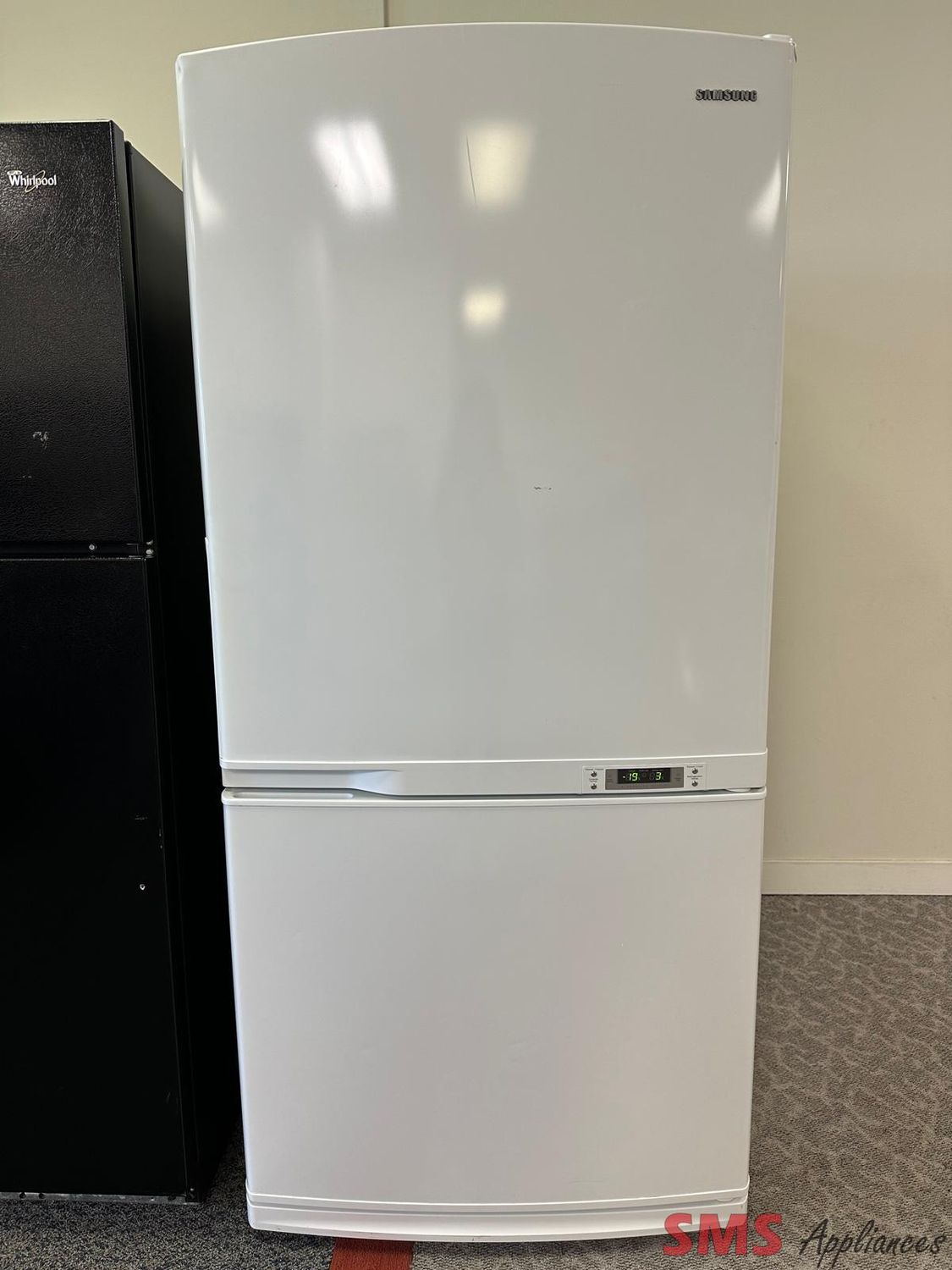 Samsung 33" Bottom Mount Fridge RB1855SW