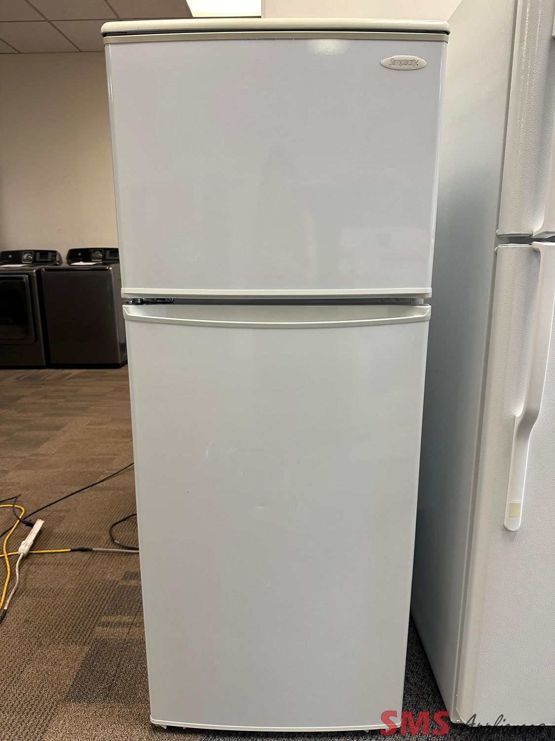 Simplicity 24" Top Mount Fridge SFF1144W