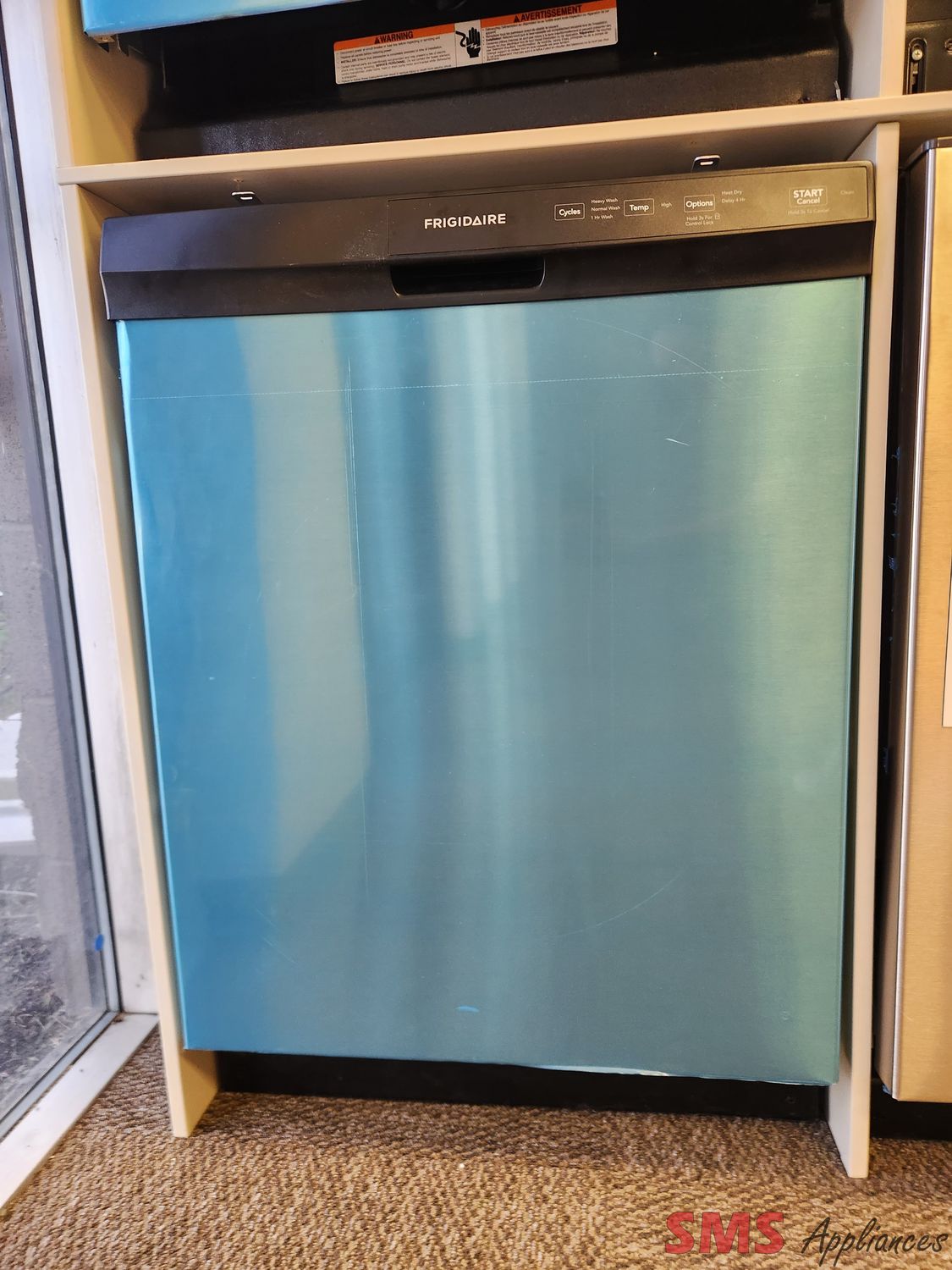 Open Box - Scratch & Dent Frigidaire 24" 60dB Built-In Dishwasher FFCD2413U