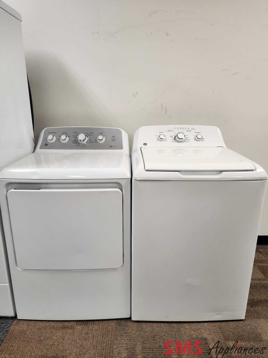 GE Washer & Dryer Set GTW330BMM0WW/GTD45EAMJ0WS