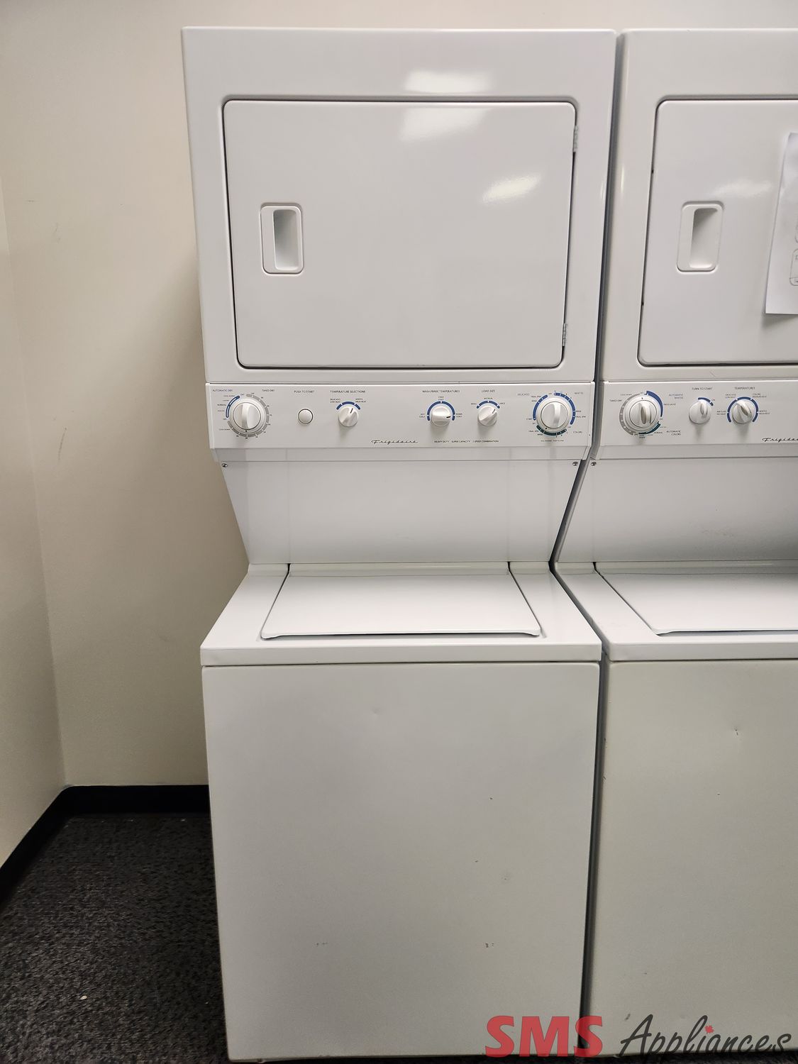 Frigidaire Laundry Center FEZ831CAS3