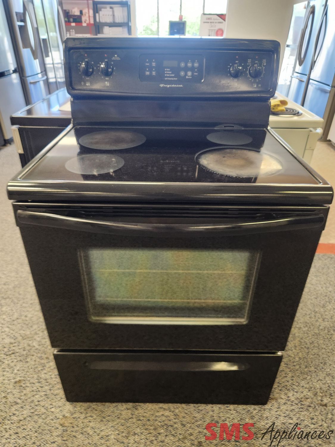 Frigidaire Glass Top Stove CFEF372EB4