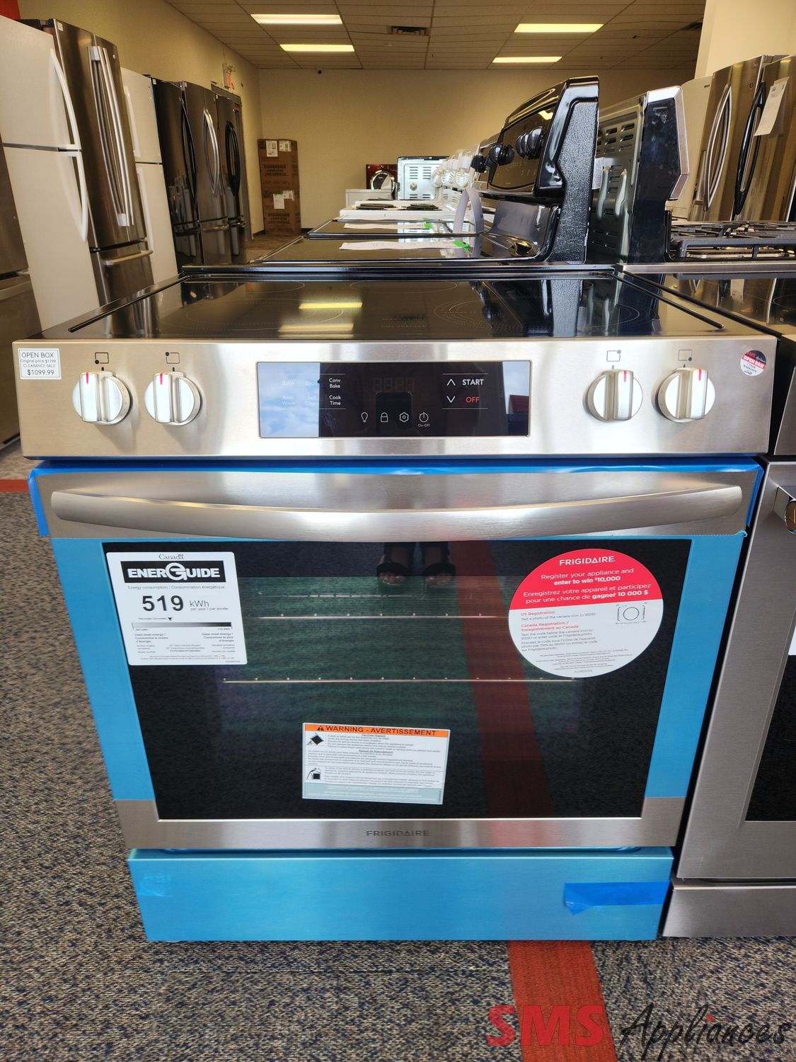 Open Box - Scratch & Dent Frigidaire Glass Top Stove FCFE308CAS