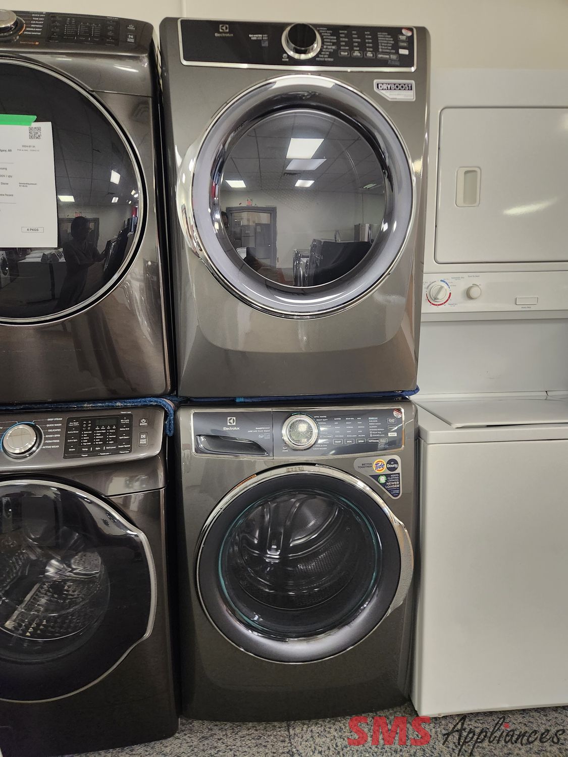 Open Box - Scratch & Dent Electrolux Washer & Dryer Set ELFW7637AT/ELFE763CAT