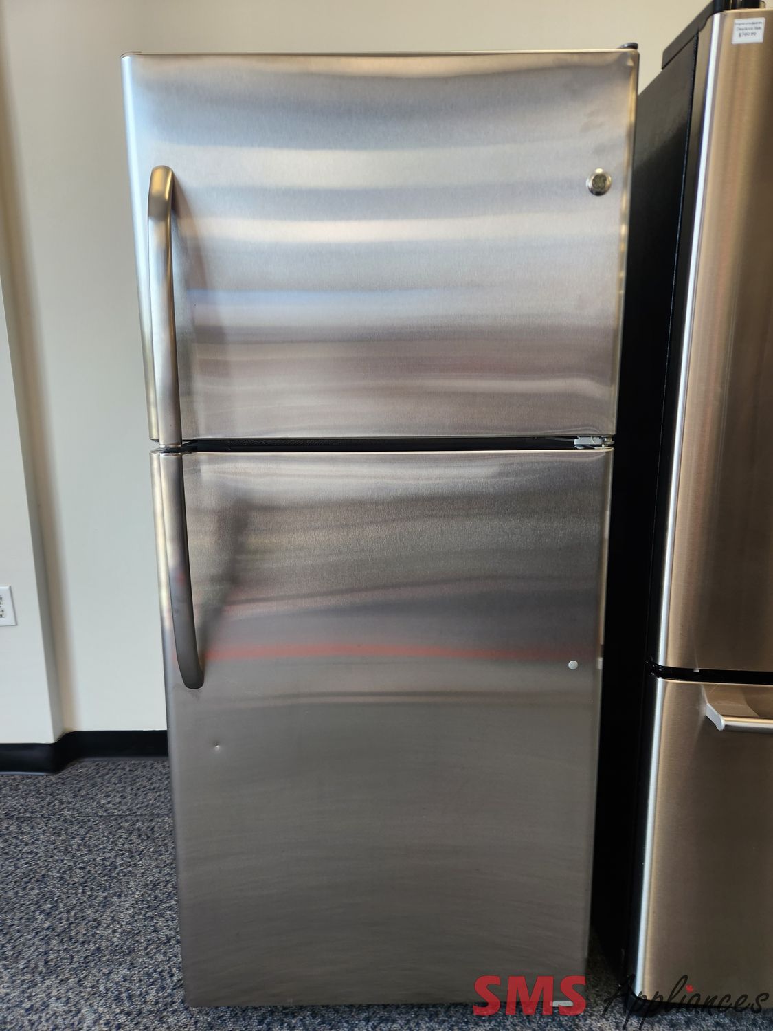 GE 30" Top Mount Fridge GTRS0HBZARSS