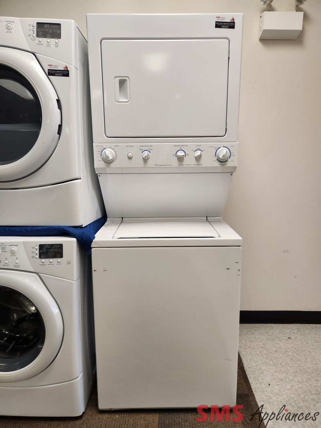 Frigidaire Laundry Center FEZ831CAS3