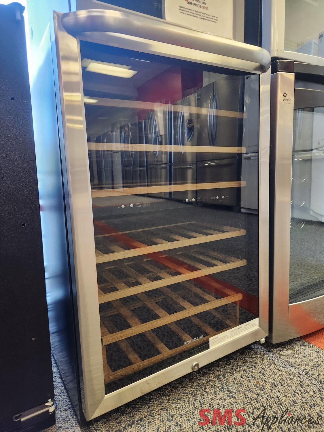 ​Frigidaire Wine Cooler FFWC38C2QS