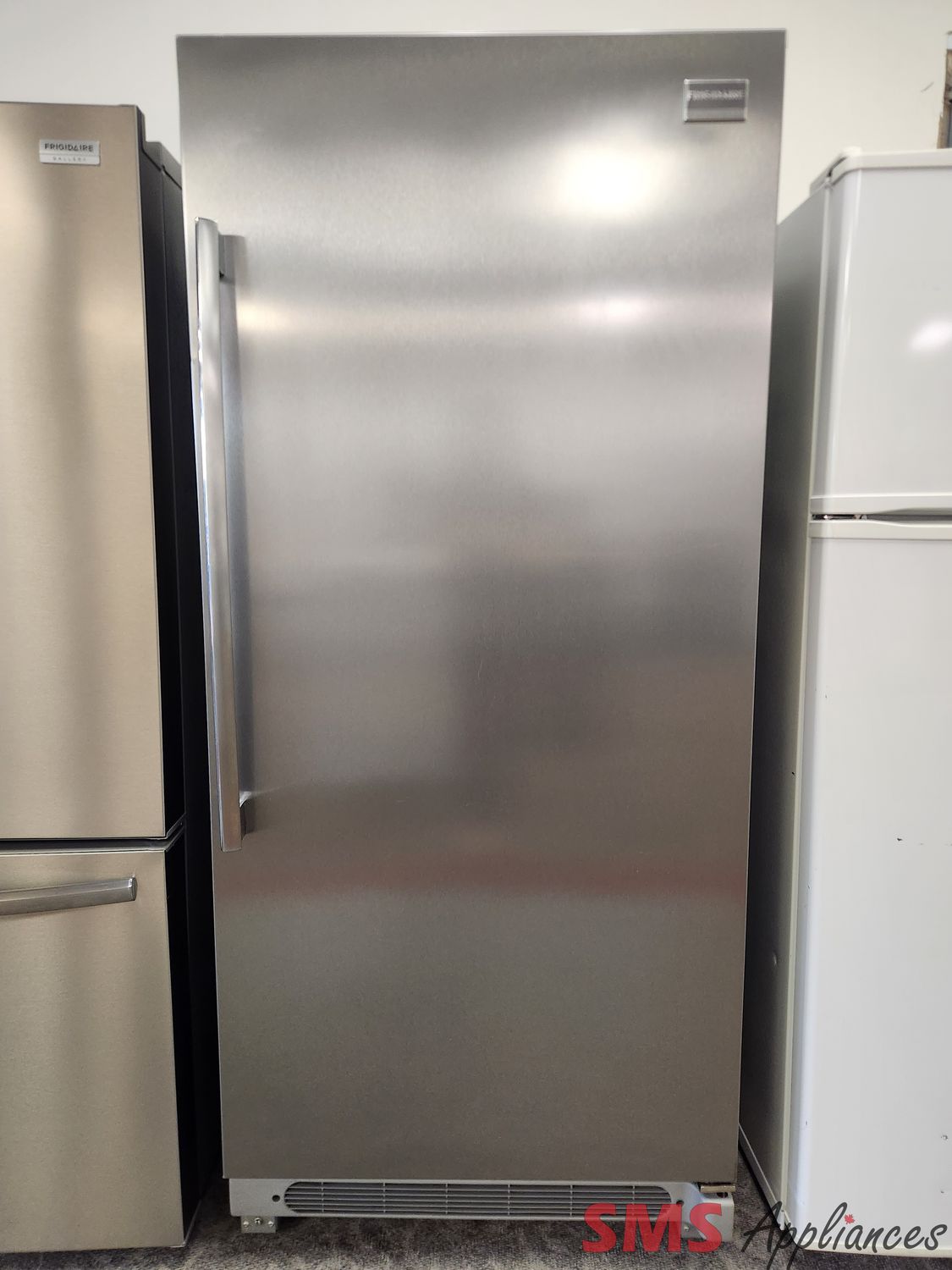 Frigidaire Gallery 33" All-Fridge FPRH19D7LF1