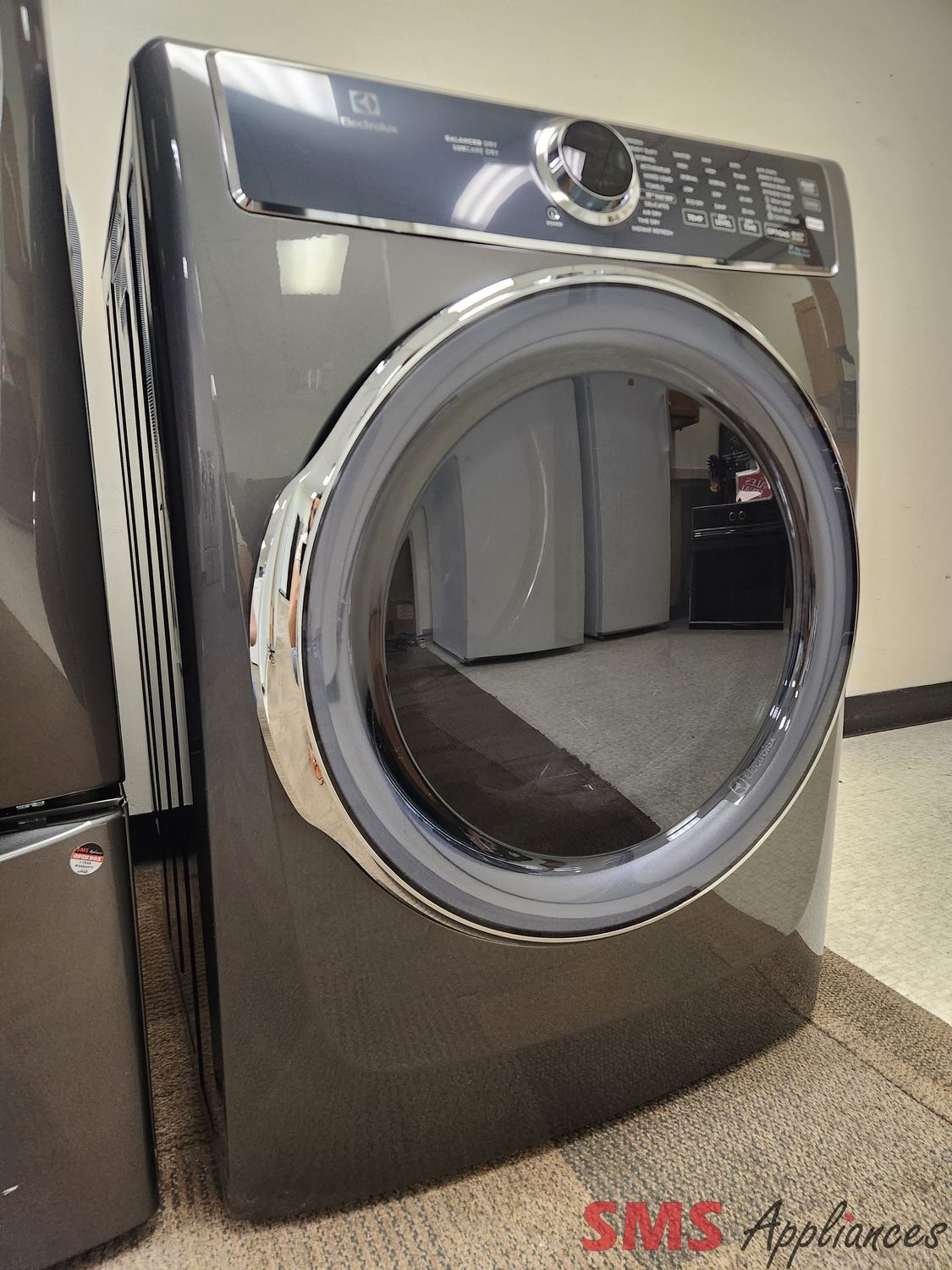 Open Box - Scratch & Dent Electrolux Dryer ELFE763CAT