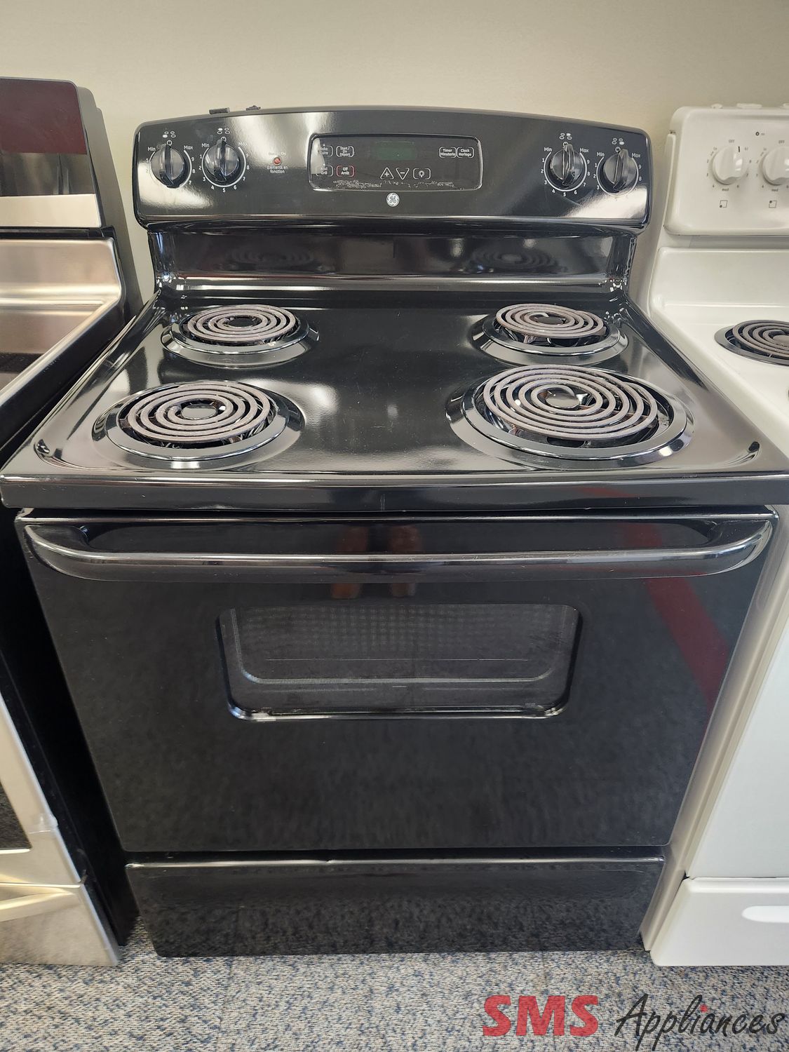 GE Coil Top Stove JCBS25M1BB