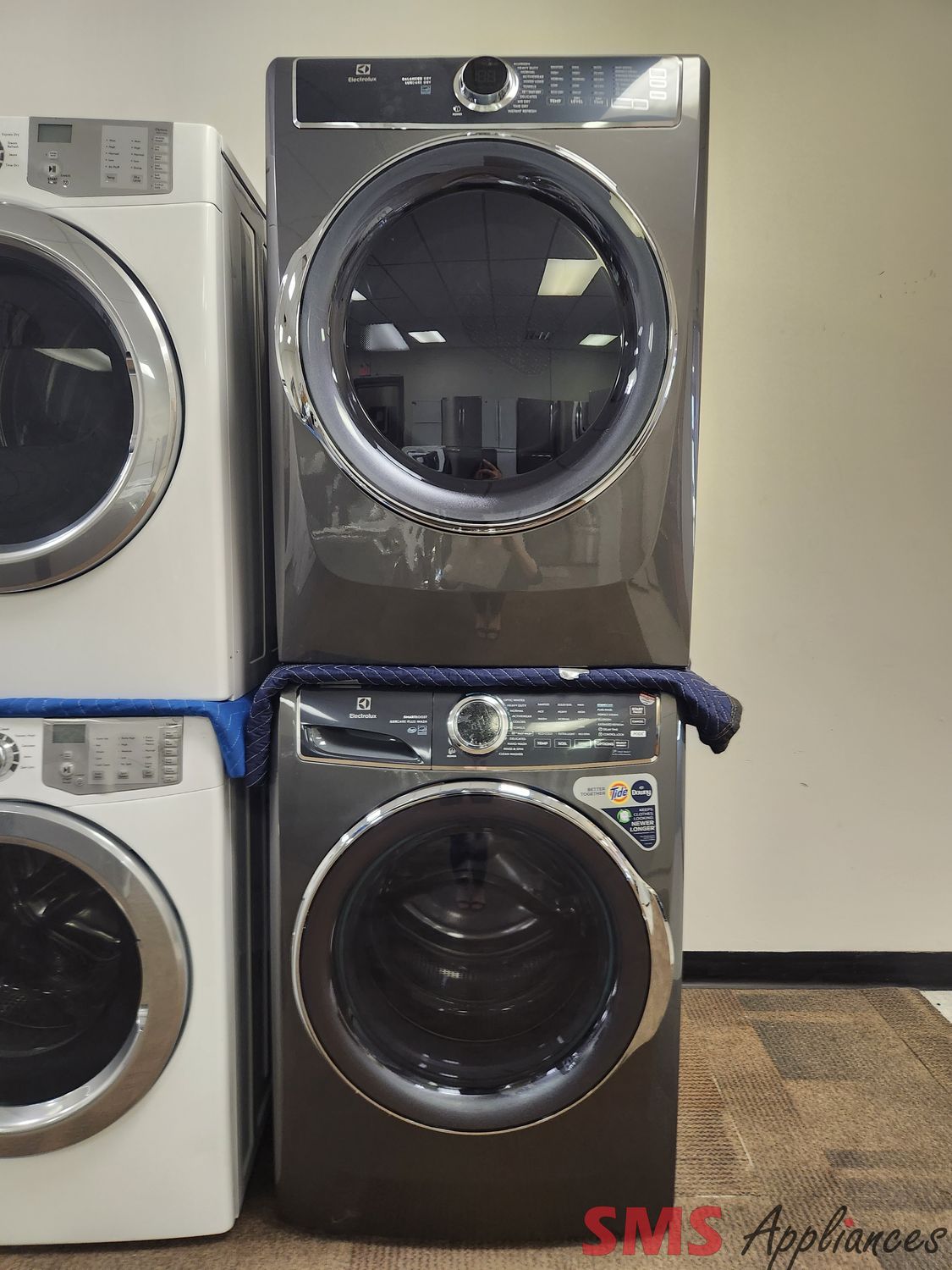Open Box - Scratch & Dent Electrolux  Washer & Dryer ELFW7637AT/ELFE763CAT