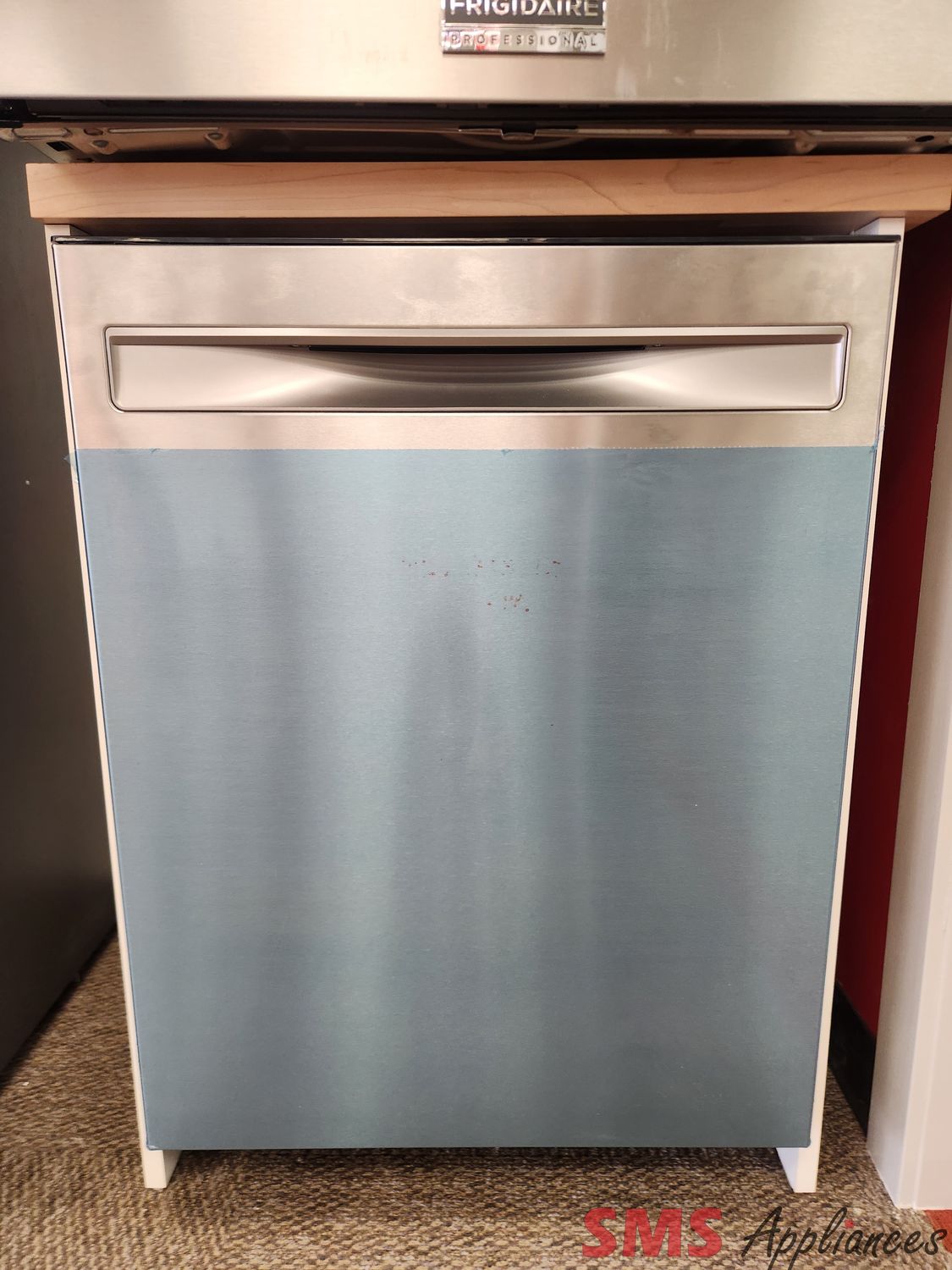 Open Box - Scratch & Dent Frigidaire 24" 51dB Built-In Dishwasher FDSP4401AS