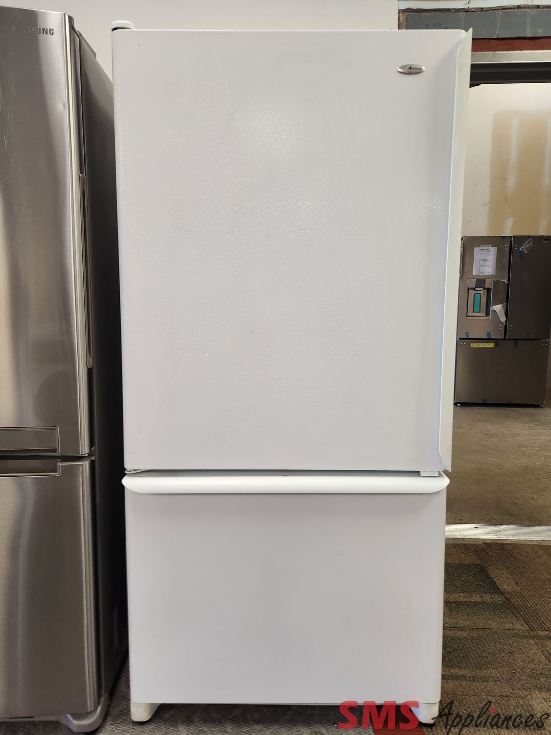 Amana 33" Bottom Mount Fridge ARB2217CW