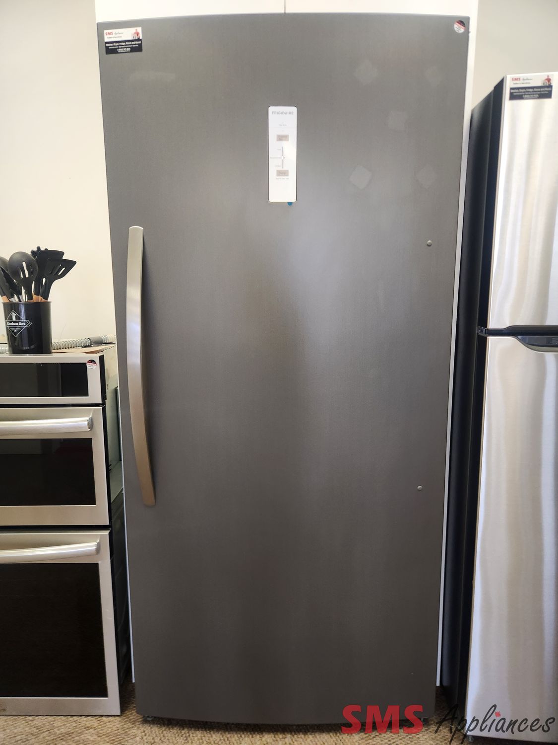 Open Box - Scratch & Dent Frigidaire Upright Freezer 20 cu.ft FFUE2024AN