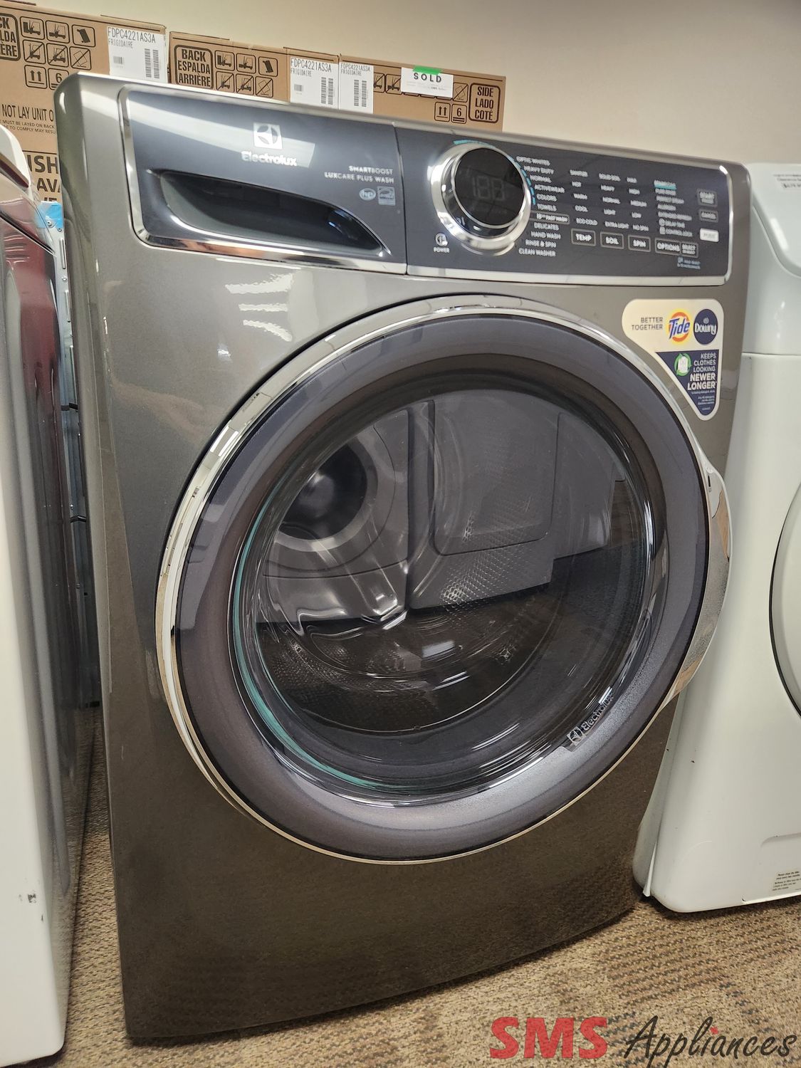 Electrolux Front Load Washer ELFW7637AT