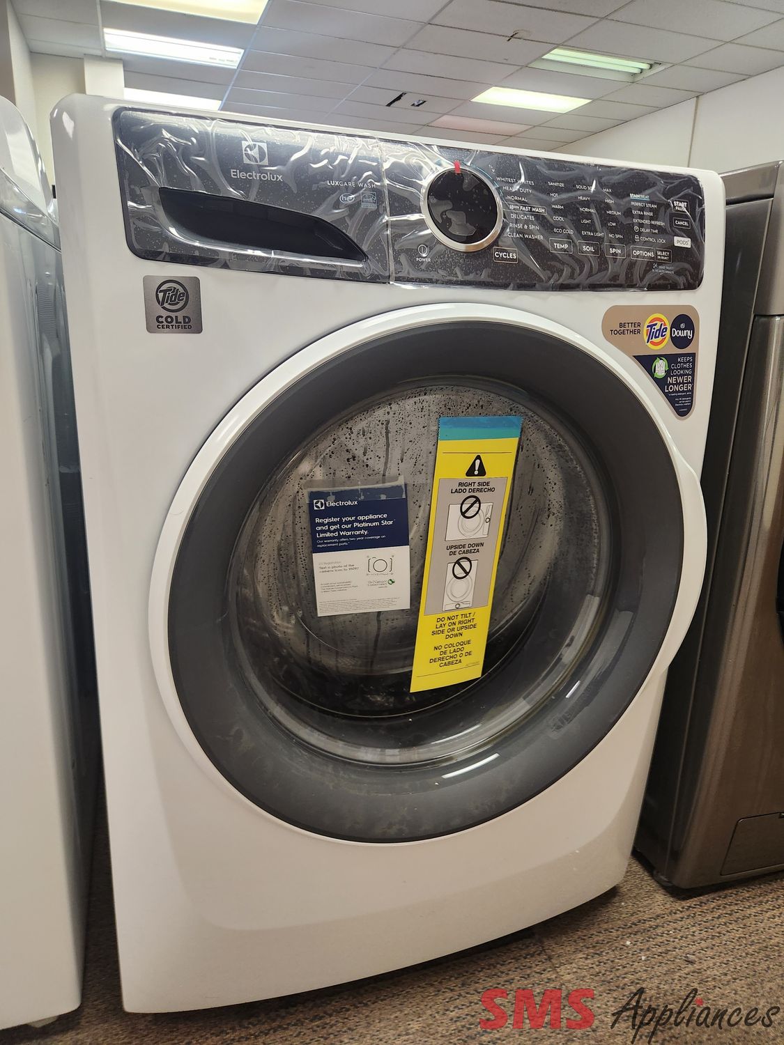 Open Box - Scratch & Dent Electrolux Front Load Washer ELFW7437AW