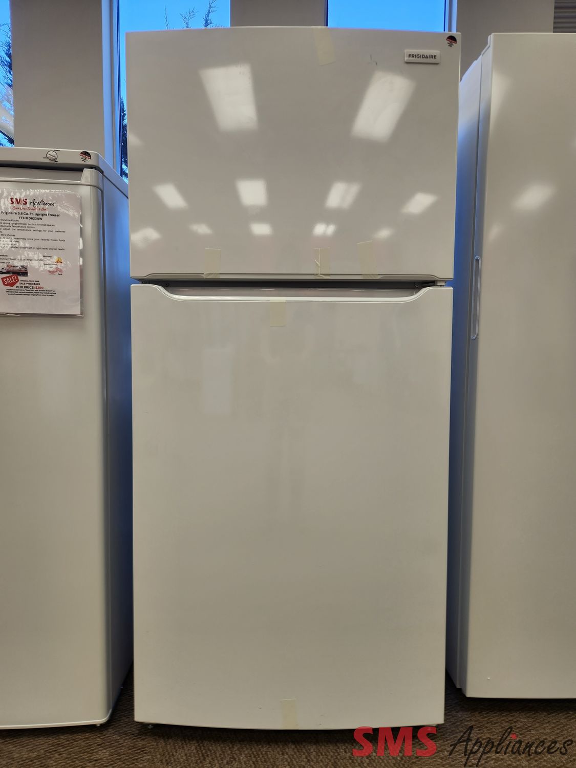 Open Box - Scratch & Dent Frigidaire  30" Top Mount Fridge FFTR2045VW