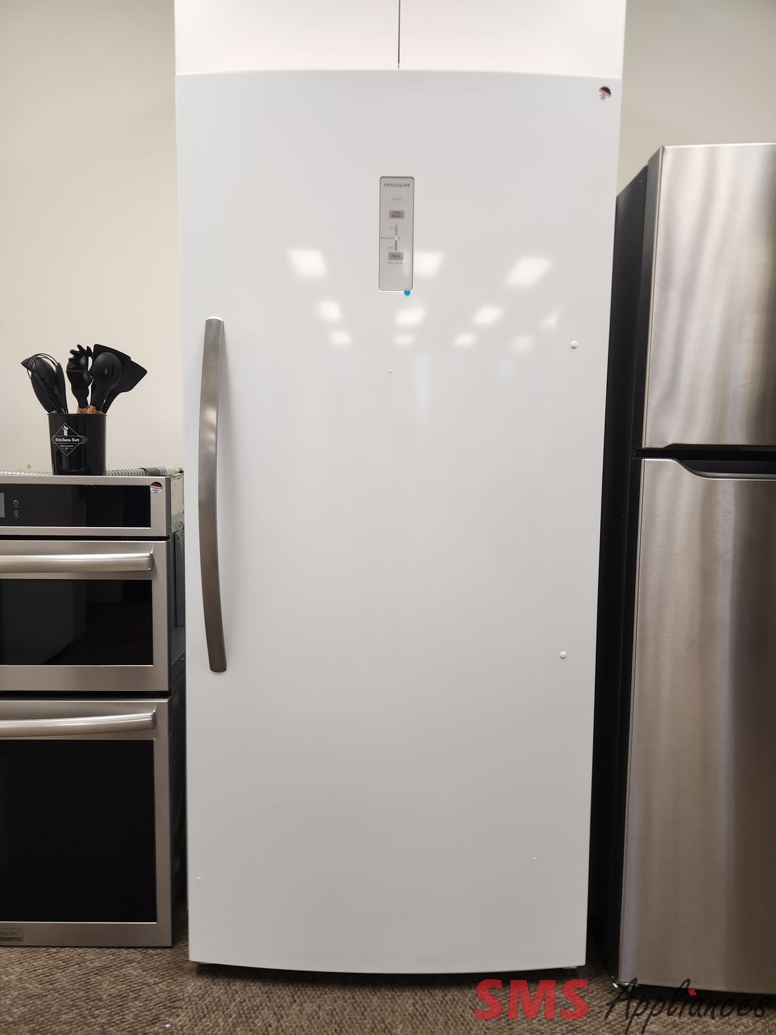 Open Box - Scratch & Dent Frigidaire Single-Door FRAE2024AW6