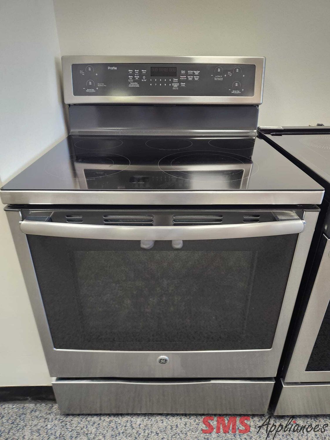 GE Profile Glass Top Stove PCB915SKSS