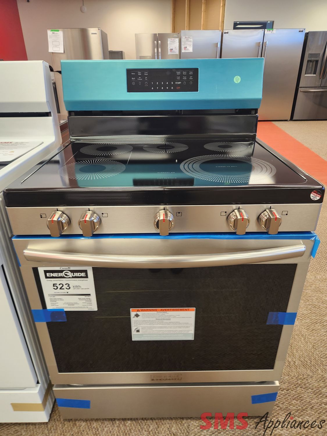 Open Box - Scratch & Dent Frigidaire  Glass Top Stove GCRE306CBF