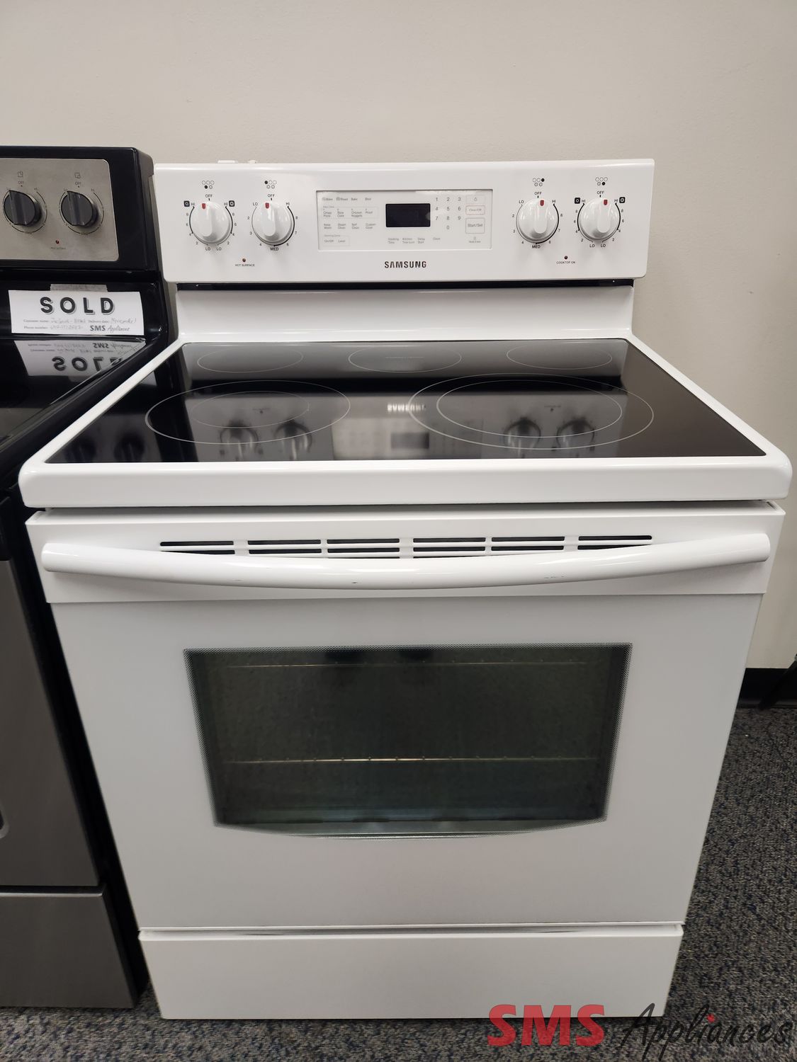 Samsung Glass Top Stove NE595R0ABWW