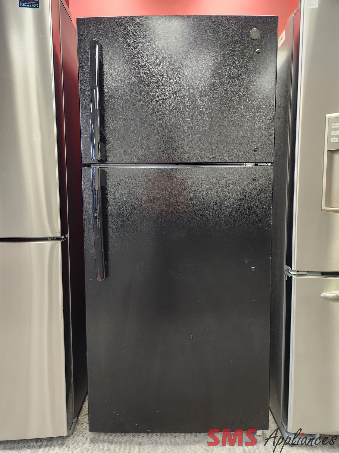 GE 30" Top Mount Fridge GTE18FTLKABB