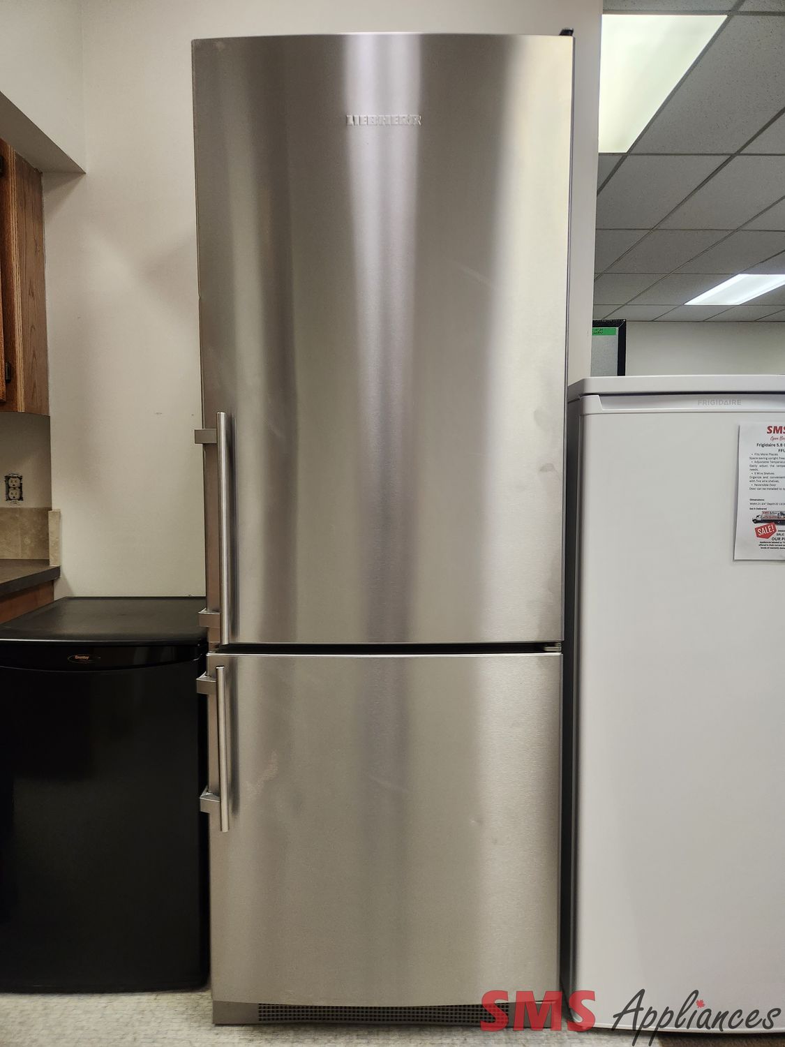 Liebherr 29" Bottom Mount Fridge