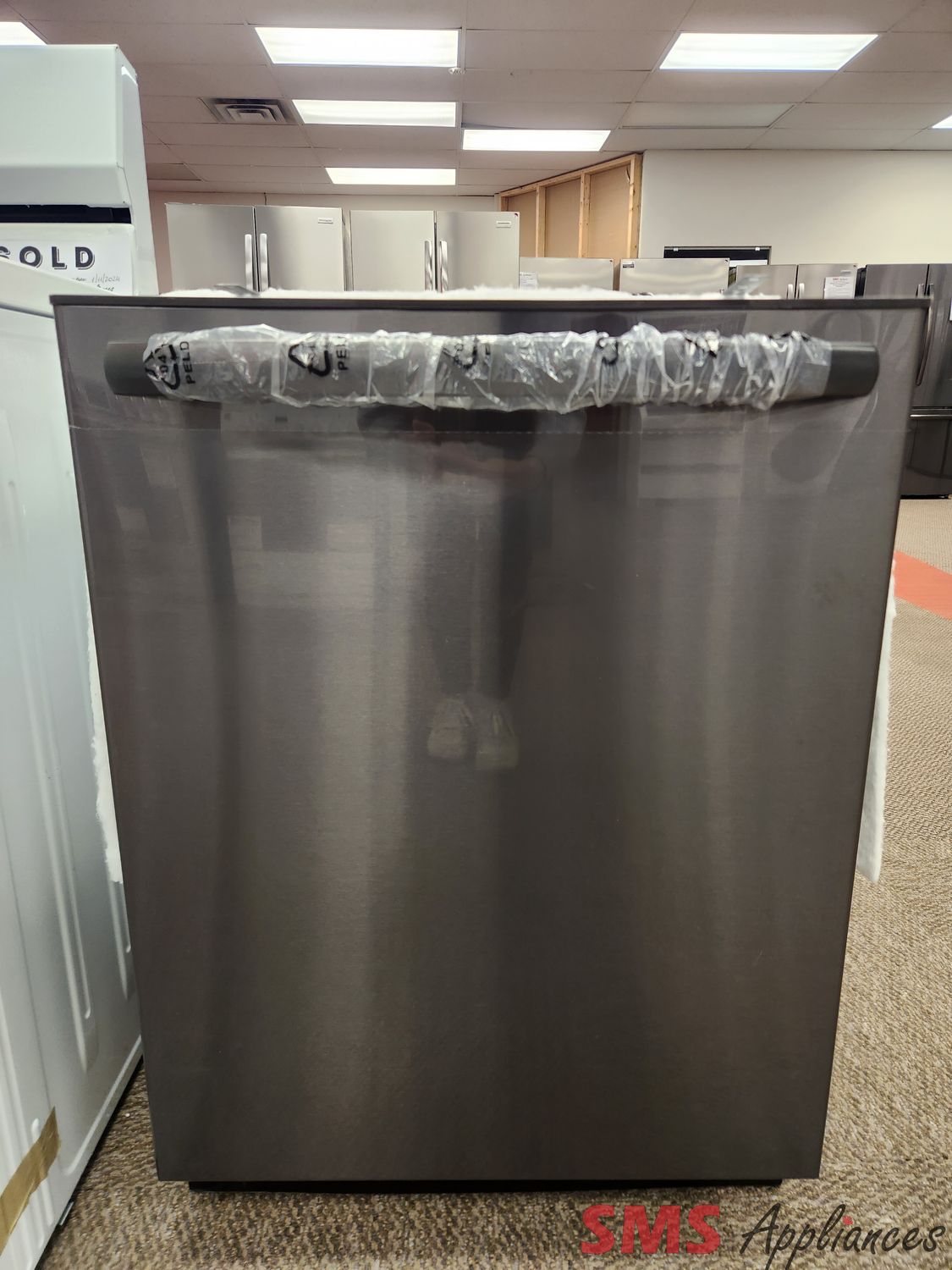 Open Box - Scratch & Dent Frigidaire 24" 52 dB Built-In Dishwasher FDPH4316AD