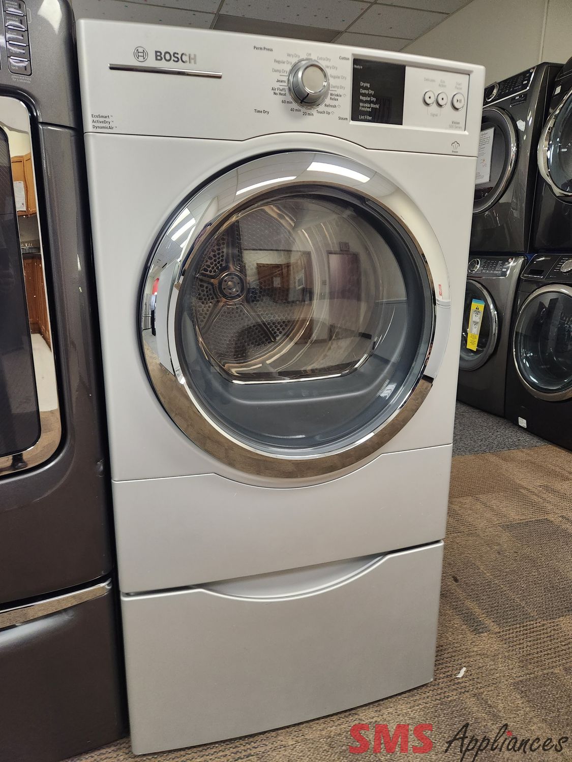 Bosh Dryer with Pedestal WTVC533CN