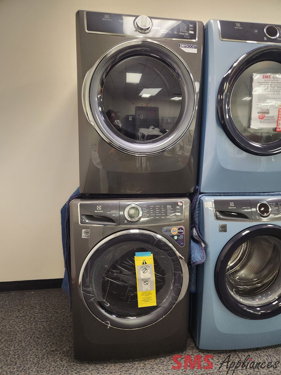 Open Box - Scratch & Dent Electrolux Washer & Dryer Set ELFW7637AT/ELFE763CAT