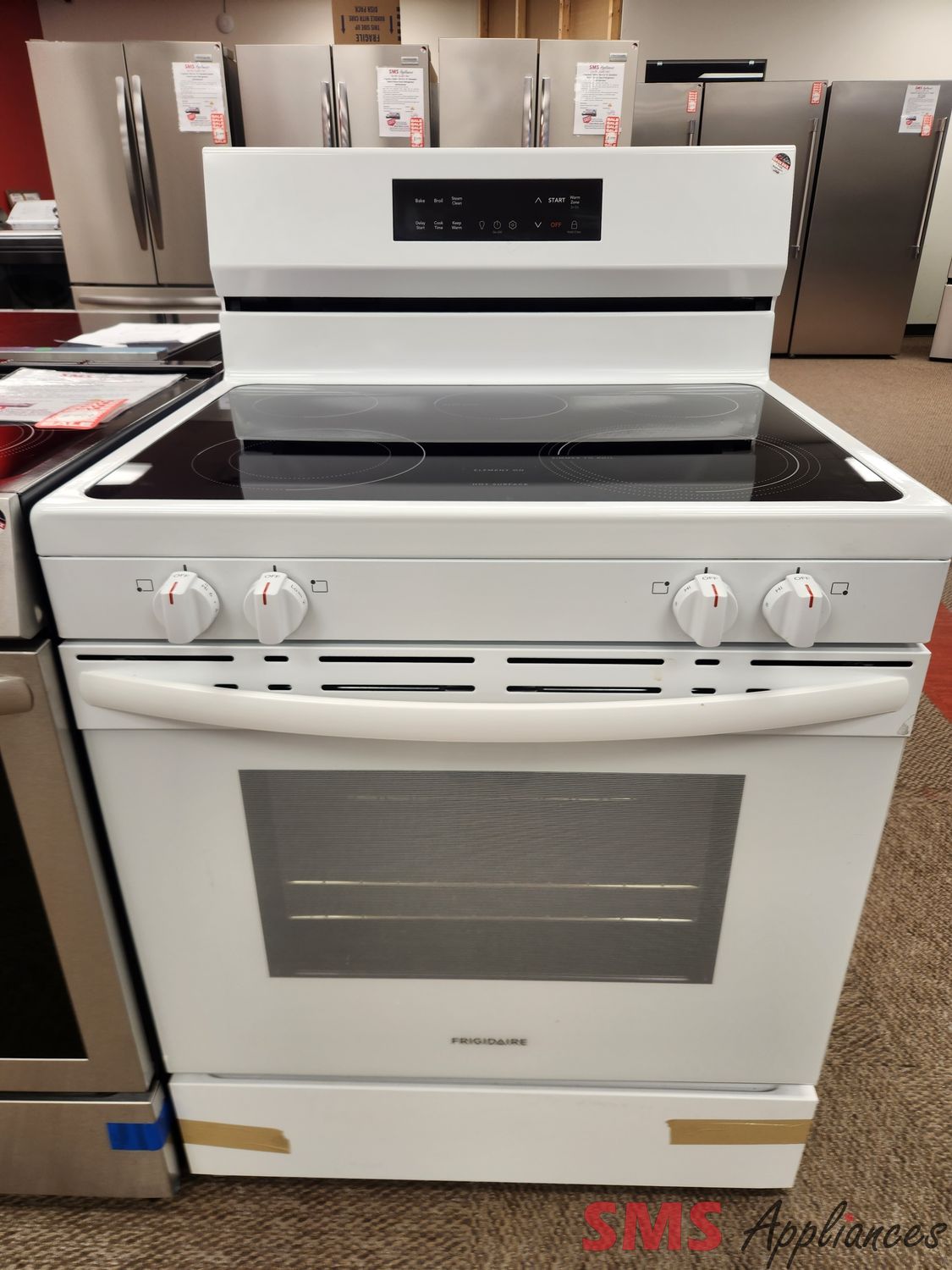 Open Box - Scratch & Dent Frigidaire Glass Top Stove FCRE306CAW