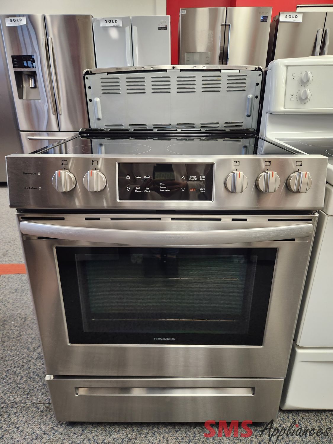 Frigidaire Glass Top Stove CFEH3054USD