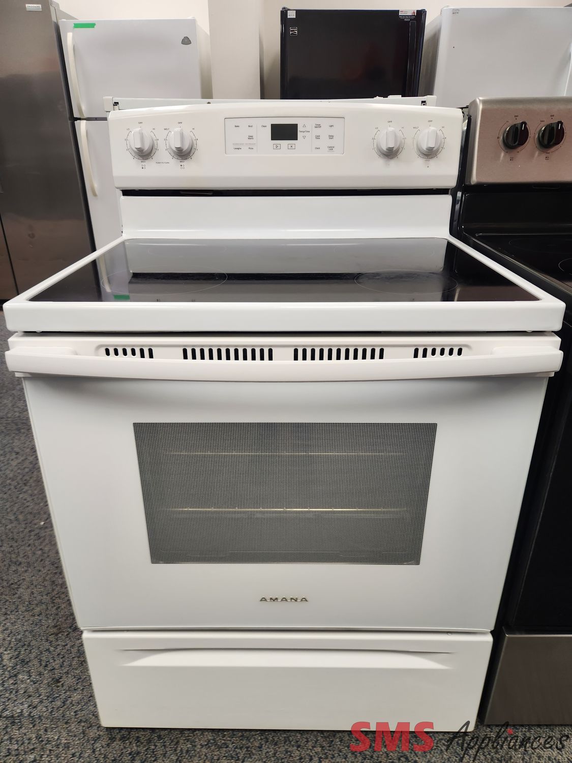 Amana Glass Top Stove YAER6303MFW2