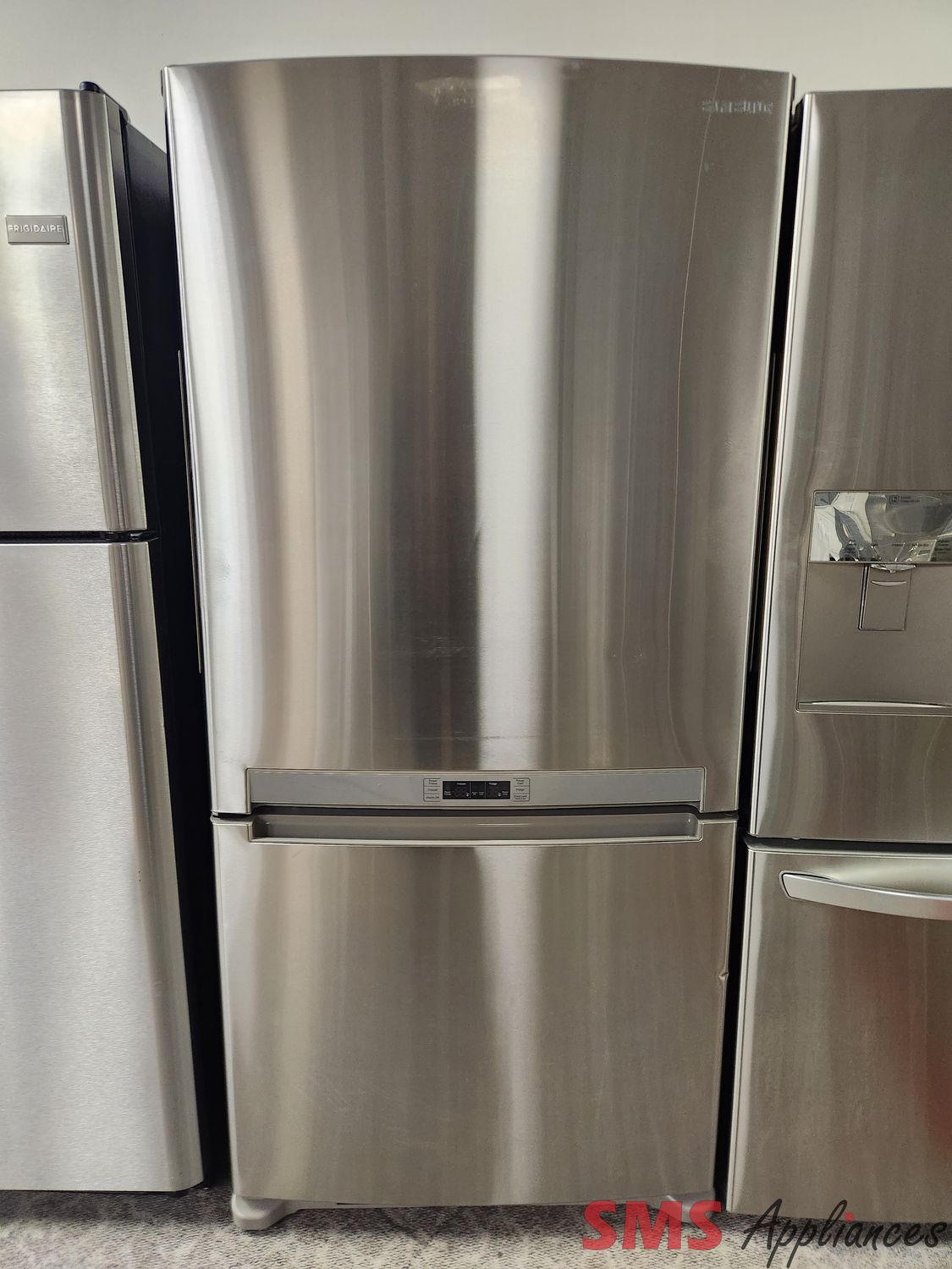 Samsung 33" Bottom Mount Fridge RB194ACRS