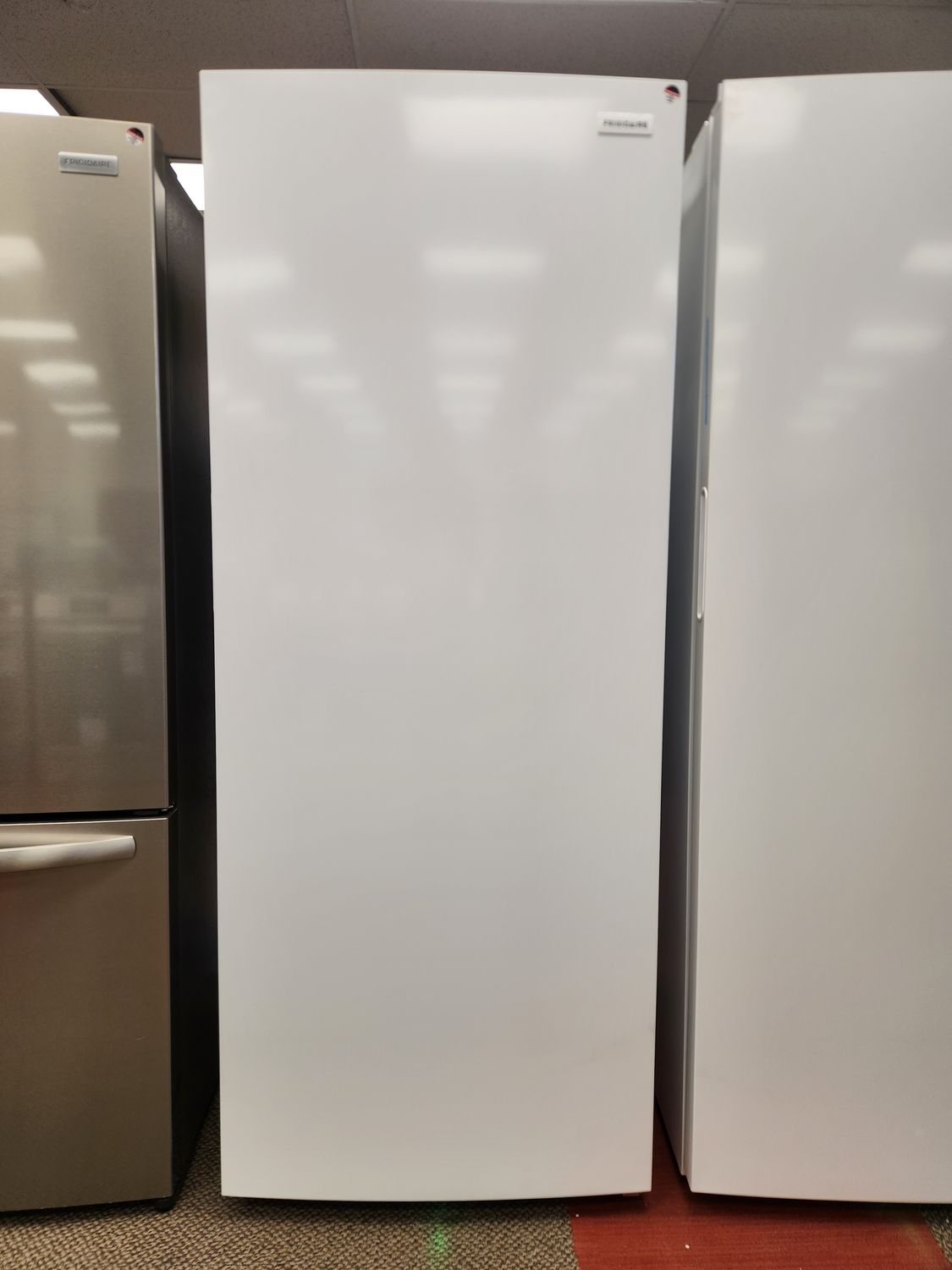 Open Box - Scratch & Dent Frigidaire Upright Freezer 18 cu.ft FFFU18F2VW