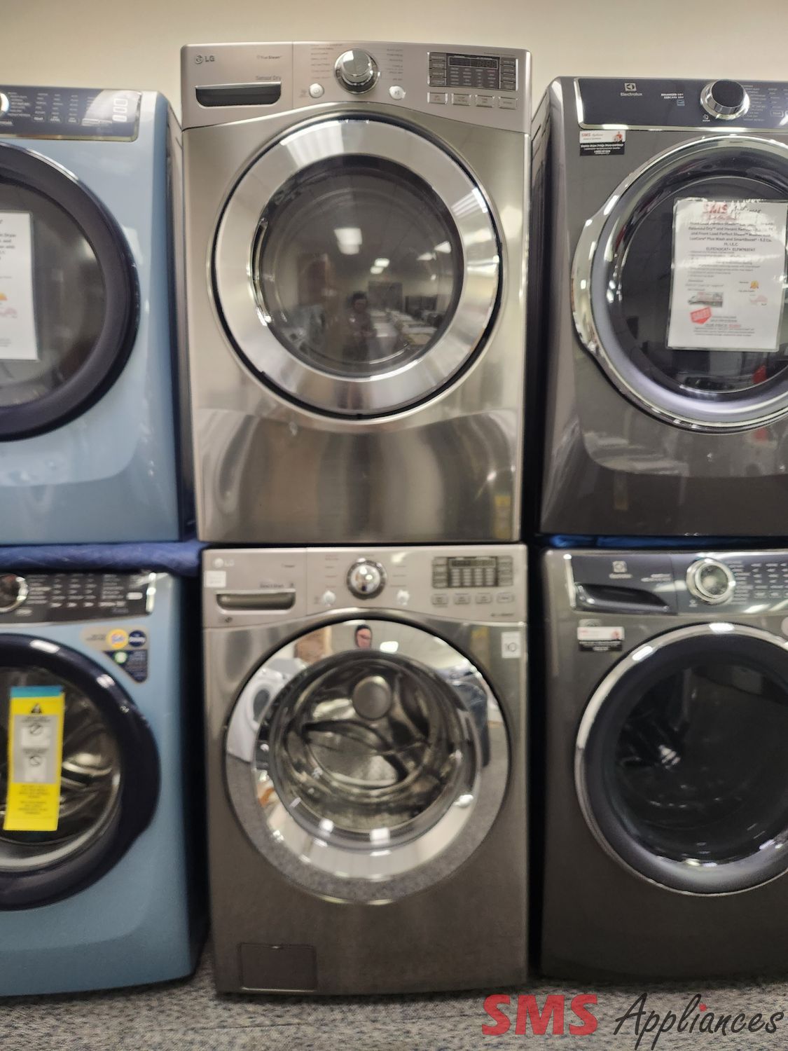 LG Washer & Dryer Set WM3370HVA