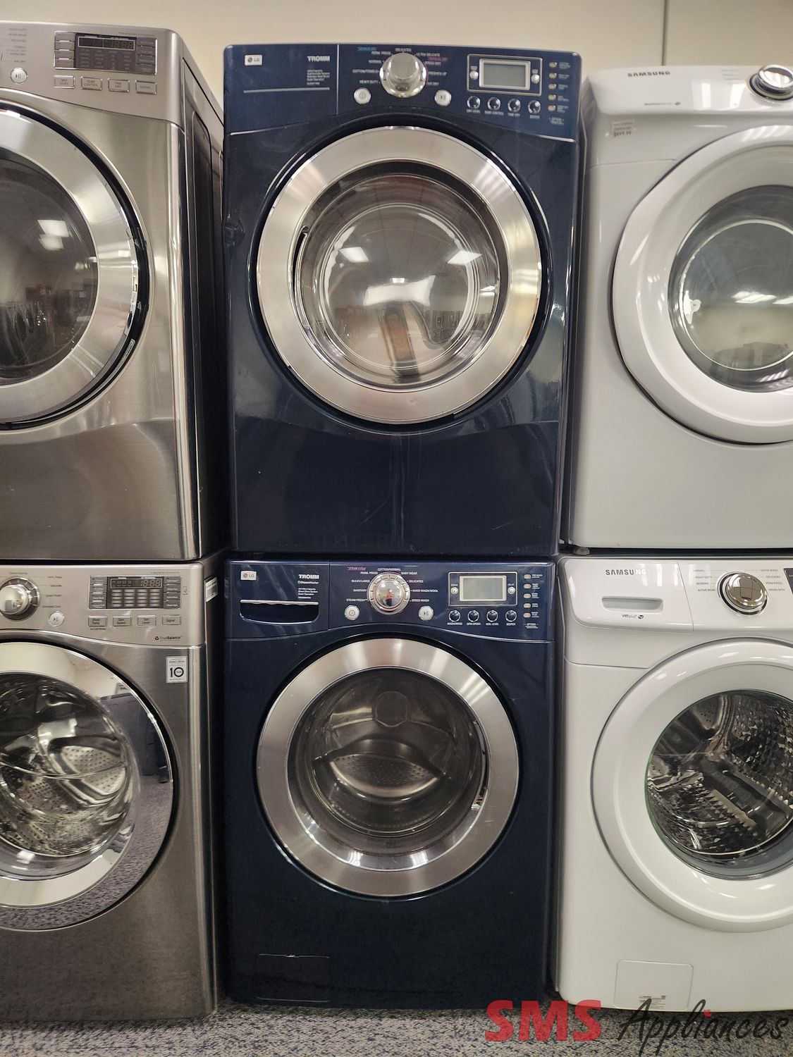 LG Washer & Dryer Set WM2688HNM/DLE8377NM