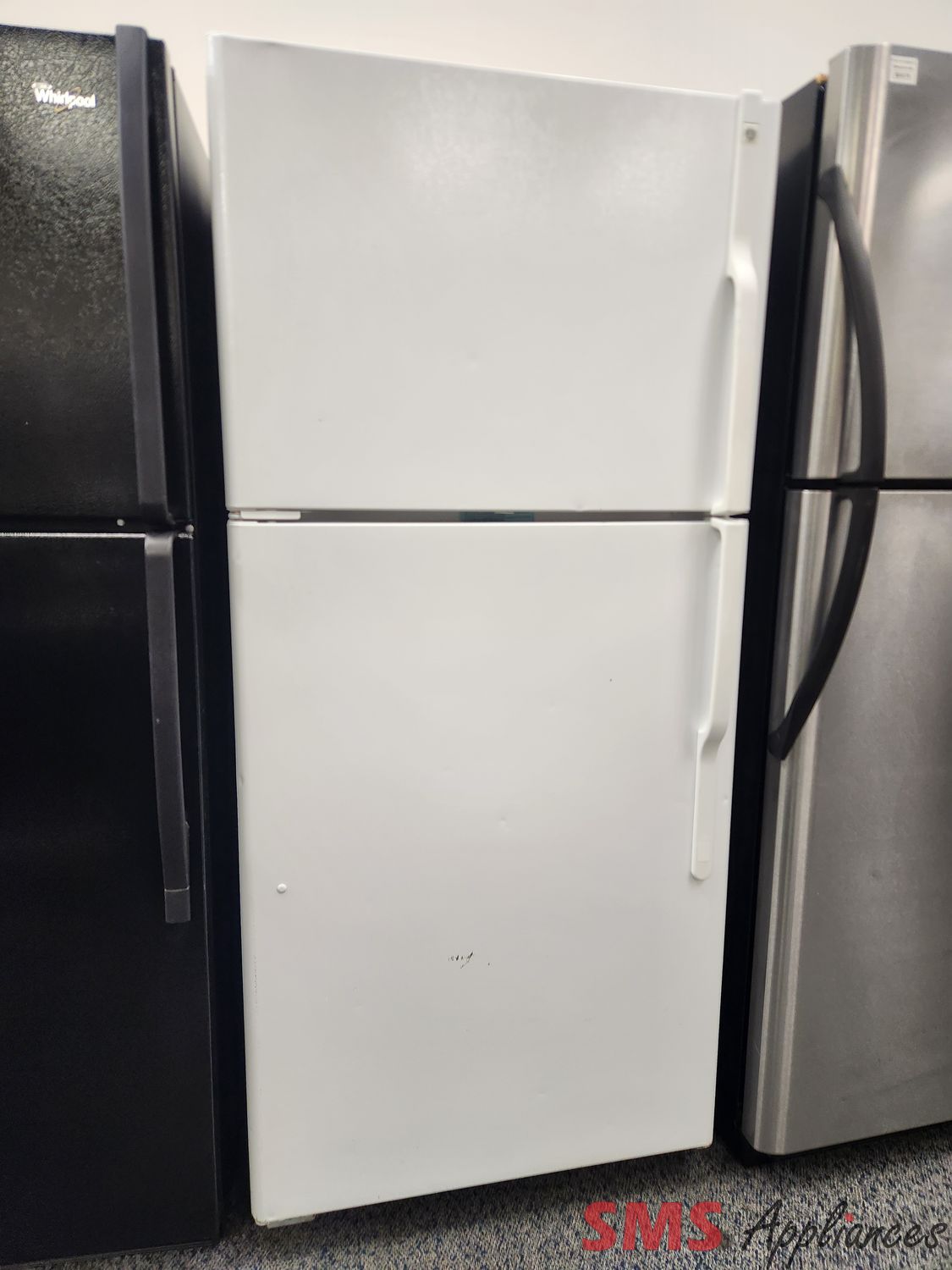 GE 30" Top Mount Fridge GTS18IBRDRWW