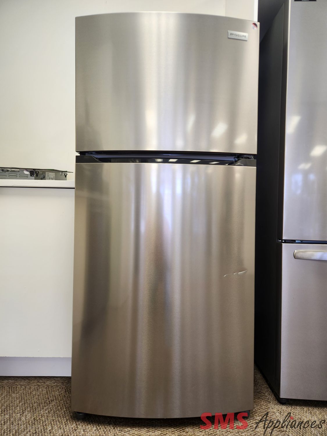 Open Box - Scratch & Dent Frigidaire 28" Top Mount Fridge FFHT1425VV