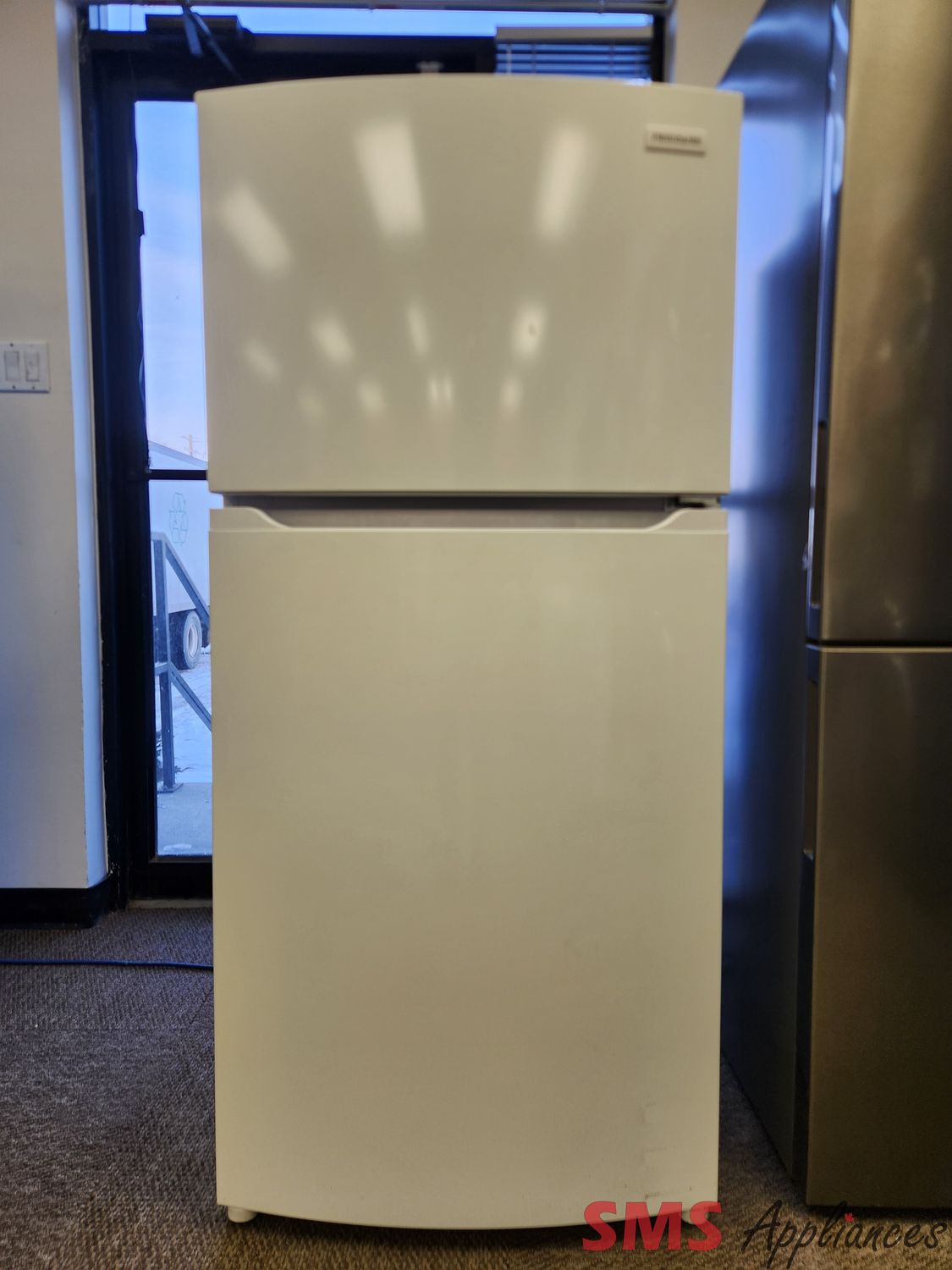 Open Box - Scratch & Dent Frigidaire 28" Top Mount Fridge FFHT1425VW