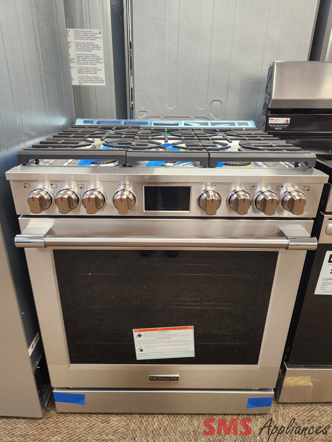 Open Box - Scratch & Dent Frigidaire Professional Gas Top Stove PCFG3080AFB