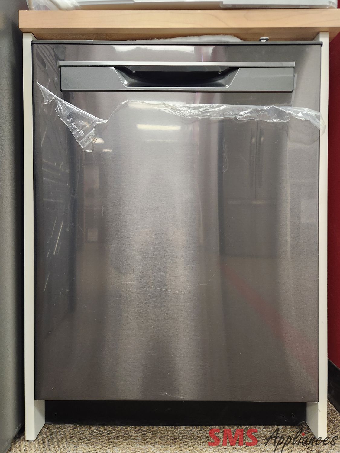 Open Box- Scratch & Dent Frigidaire 24" 49 dB Built-In Dishwasher GDPP4517AD