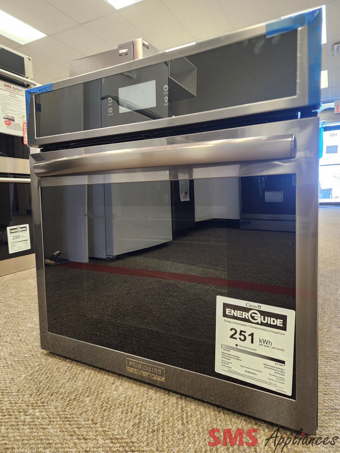 Open Box - Scratch & Dent Frigidaire Gallery 27" Wall Oven GCWS2767AD