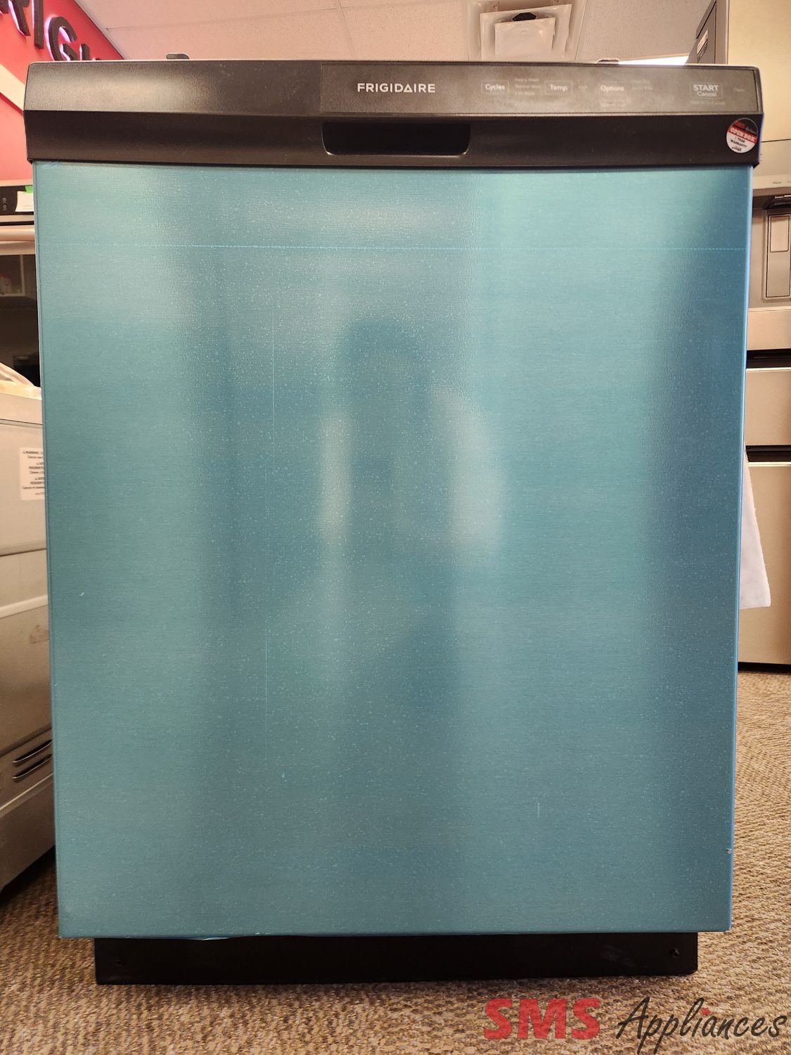 Open Box - Scratch & Dent Frigidaire 24" 60dB Built-In Dishwasher FFCD2413US