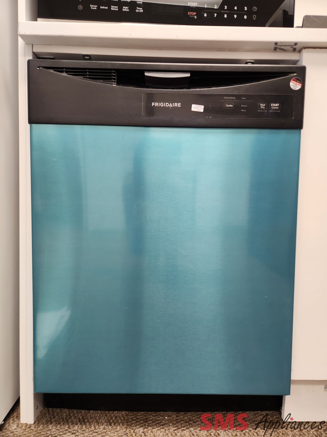 Open Box - Scratch & Dent Frigidaire 24" 62dB Built-In Dishwasher FDPC4221AS