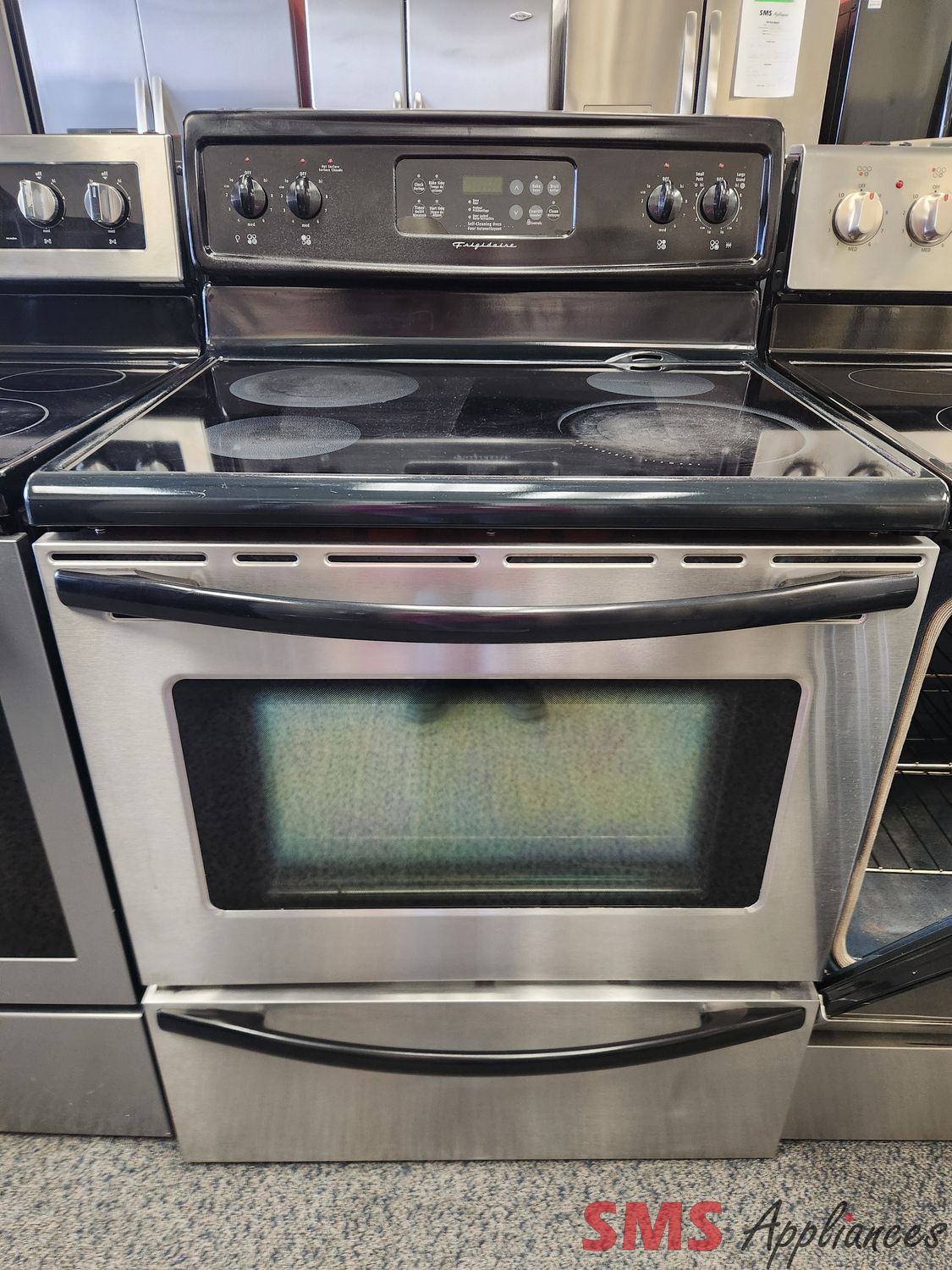 Frigidaire Glass Top Stove CFEF372EC